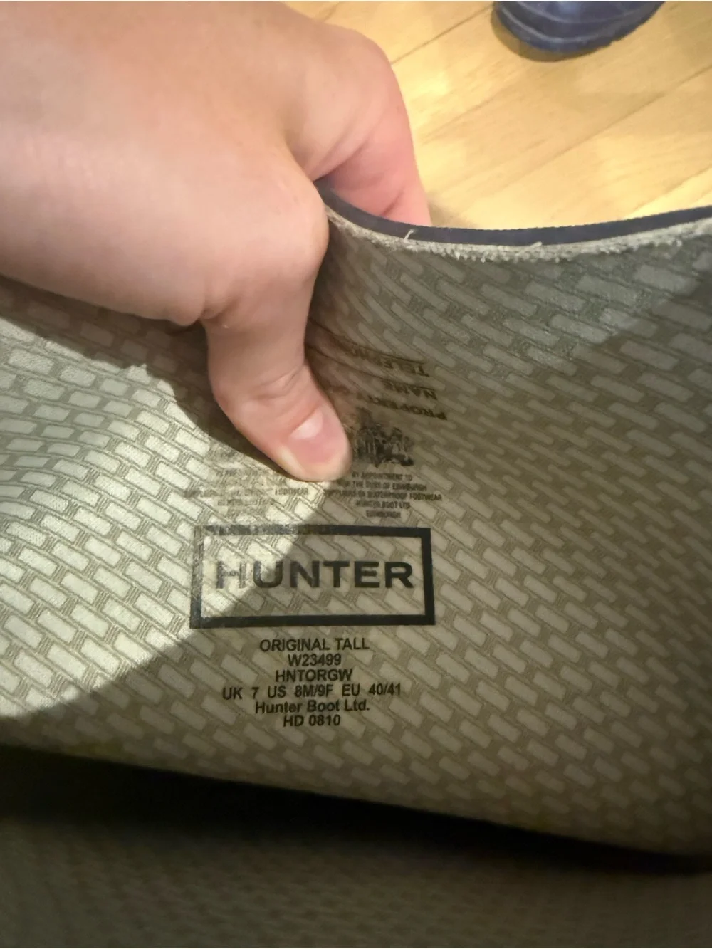 Men Bags Subcategory Identification